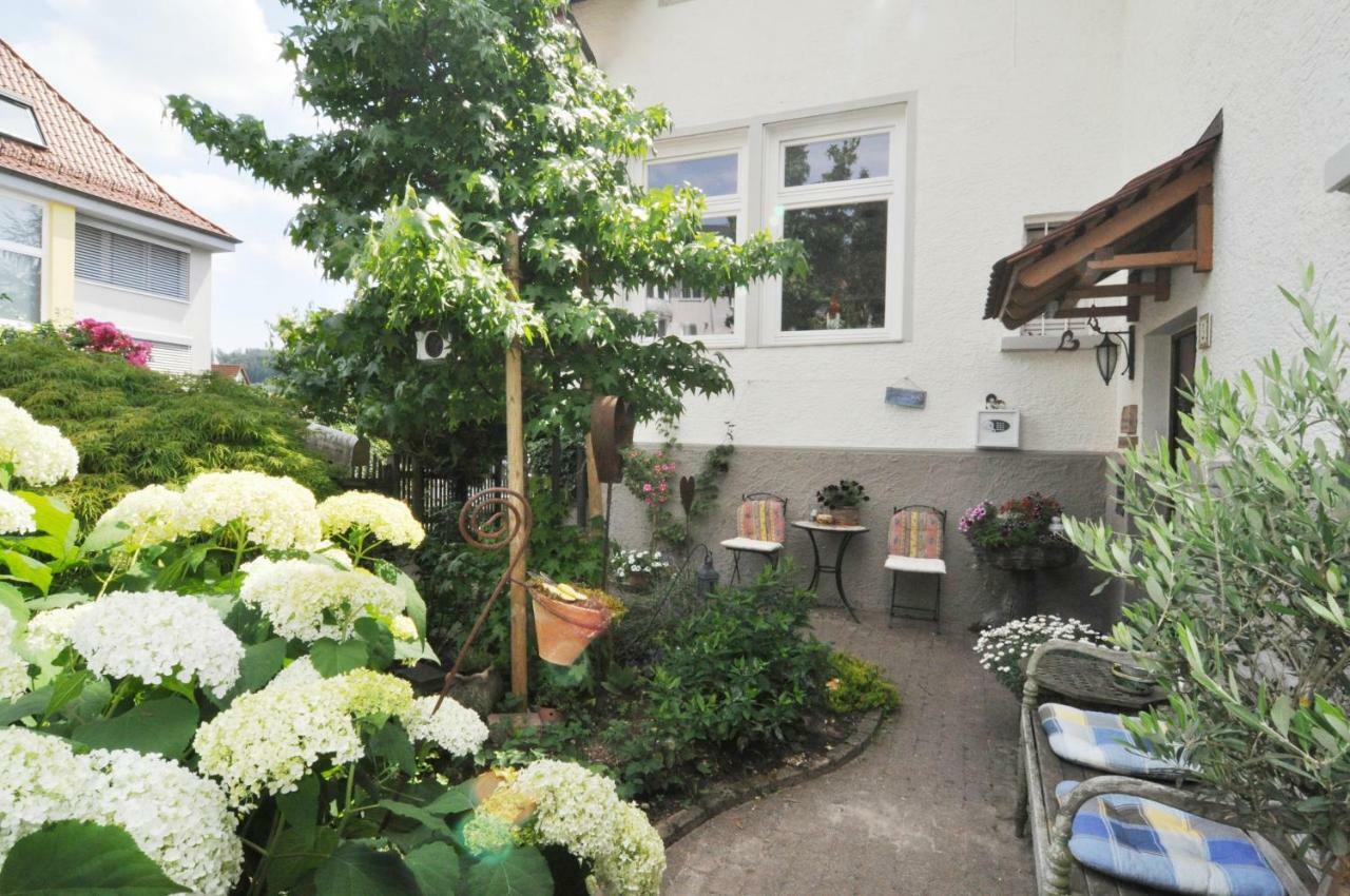 Villa Lamba Gastezimmer Lorch Exterior photo